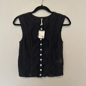 NWT Free People Women's Black Lace Sleeveless Button Up Top Size Extra Small
